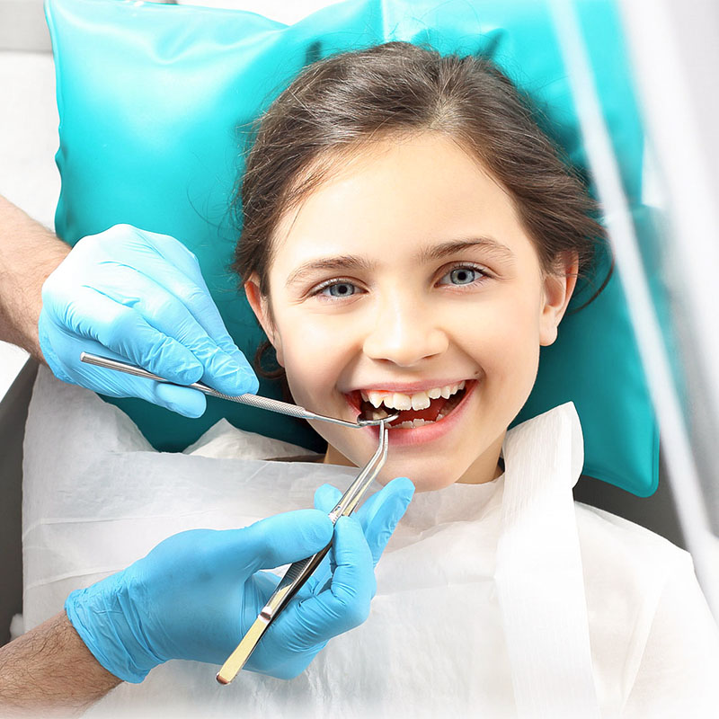 Zahnarztpraxis-Roetgen-Zahnarzt für Kinder-Prophylaxe